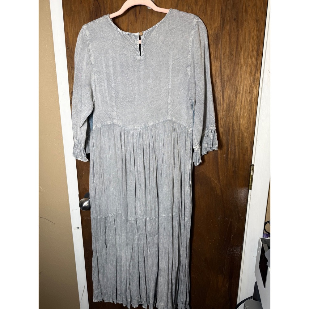 Young Threads Wisteria Midi Dress XL Grey NWT Embroidered Crinkle Tiered Boho